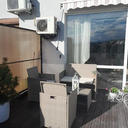 Cristinco Panoramic Apartment คลูจ-นาโปกา ภายนอก รูปภาพ