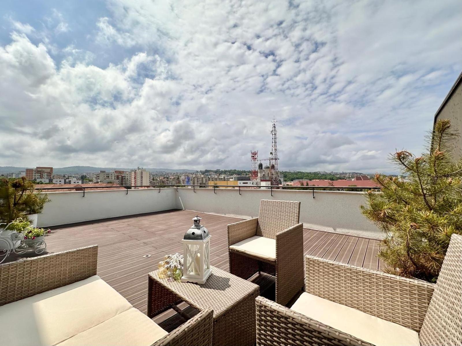Cristinco Panoramic Apartment คลูจ-นาโปกา ภายนอก รูปภาพ